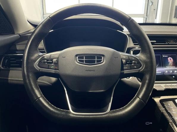 Geely Atlas Pro с пробегом 2022 года, цена 2 150 000 рублей, 66167 км, внедорожник, Автокод Объявления