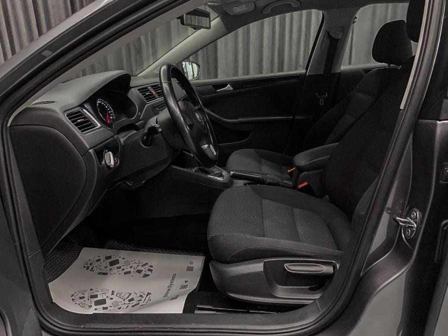 Volkswagen Jetta VI Красноярск  - изображение 9