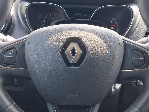Renault Kaptur I с пробегом 2018 года, цена 1 325 000 рублей, 159474 км, внедорожник, Автокод Объявления