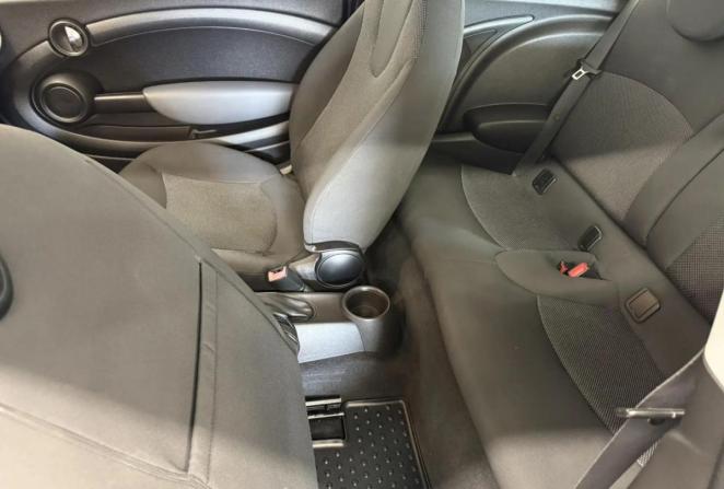 Mini Hatch II (R56) с пробегом 2009 года, цена 1 040 000 рублей, 128355 км, хэтчбек, Автокод Объявления