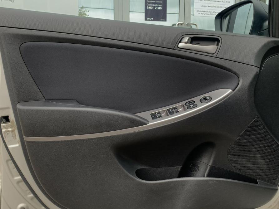 Hyundai Solaris I Рестайлинг Москва  - изображение 11