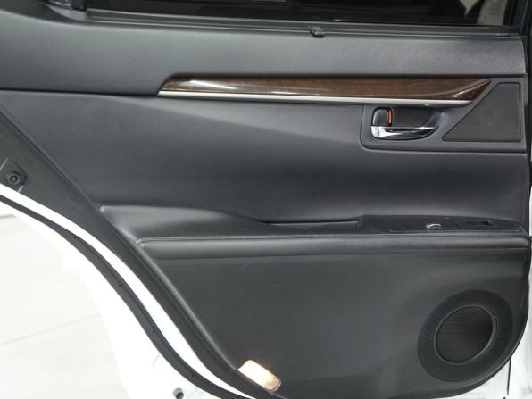 Lexus ES VI с пробегом 2013 года, цена 2 270 000 рублей, 125000 км, седан, Автокод Объявления