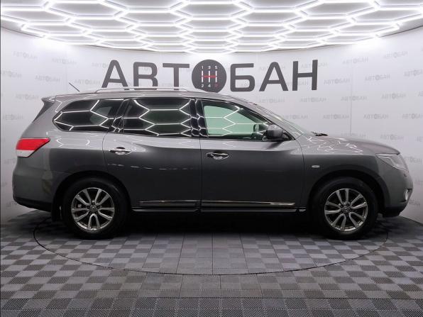 Nissan Pathfinder IV с пробегом 2015 года, цена 1 819 000 рублей, 162371 км, внедорожник, Автокод Объявления