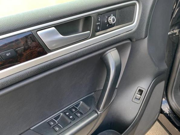 Volkswagen Touareg II с пробегом 2013 года, цена 1 347 000 рублей, 436000 км, внедорожник, Автокод Объявления