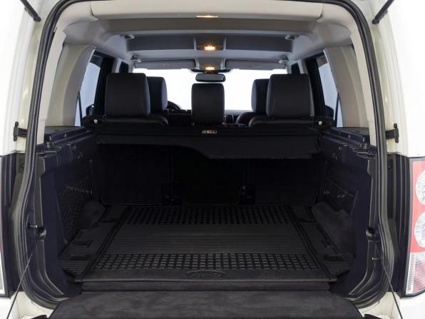 Land Rover Discovery IV Рестайлинг с пробегом 2015 года, цена 2 890 000 рублей, 154787 км, внедорожник, Автокод Объявления