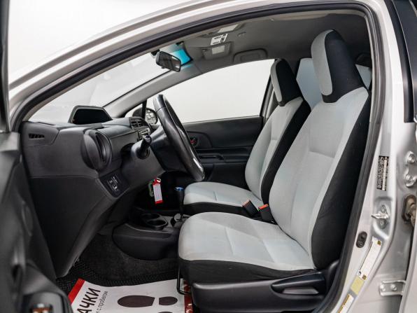 Toyota Prius c I Рестайлинг с пробегом 2016 года, цена 1 245 000 рублей, 101400 км, хэтчбек, Автокод Объявления