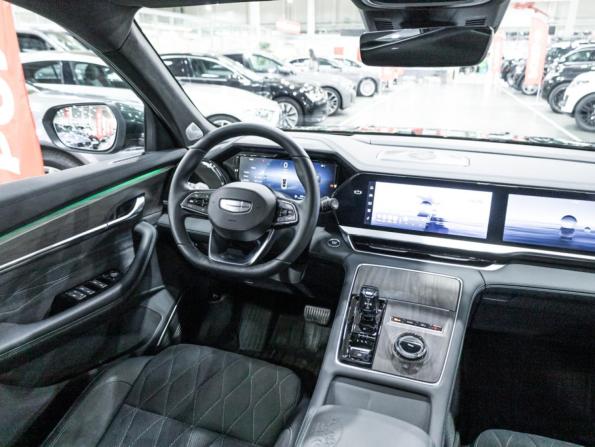 Geely Monjaro I Рестайлинг с пробегом 2025 года, цена 3 885 000 рублей, 11600 км, внедорожник, Автокод Объявления