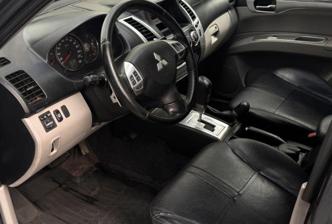 Mitsubishi Pajero Sport II Рестайлинг с пробегом 2013 года, цена 1 750 000 рублей, 250925 км, внедорожник, Автокод Объявления