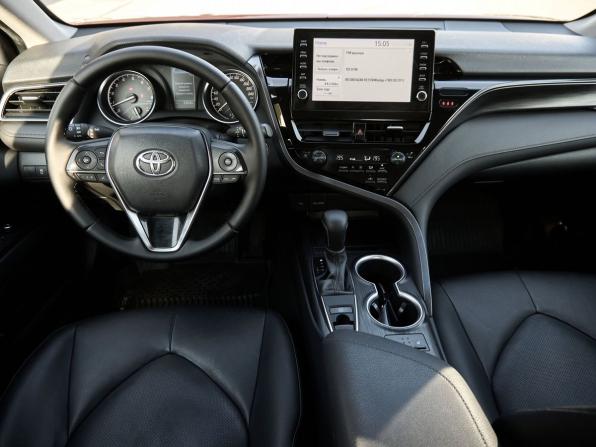 Toyota Camry VIII (XV70) Рестайлинг с пробегом 2021 года, цена 2 249 000 рублей, 228080 км, седан, Автокод Объявления