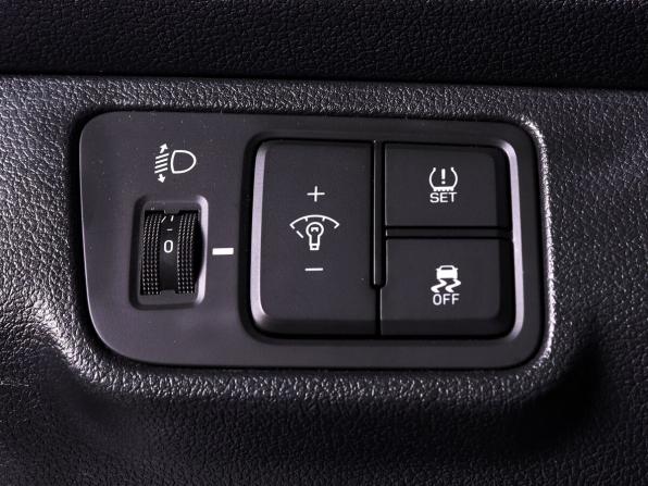 Hyundai Solaris II с пробегом 2019 года, цена 1 389 000 рублей, 95000 км, седан, Автокод Объявления