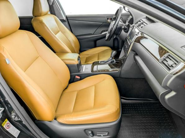 Toyota Camry VII (XV50) Рестайлинг с пробегом 2017 года, цена 2 850 000 рублей, 52500 км, седан, Автокод Объявления