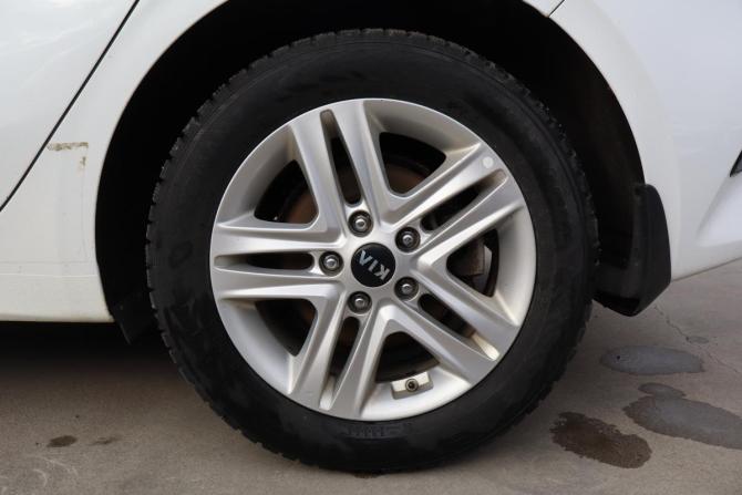 Kia Ceed III с пробегом 2019 года, цена 1 589 000 рублей, 102000 км, хэтчбек, Автокод Объявления