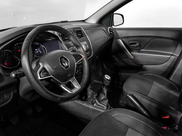 Renault Logan II Рестайлинг с пробегом 2021 года, цена 999 000 рублей, 71899 км, седан, Автокод Объявления