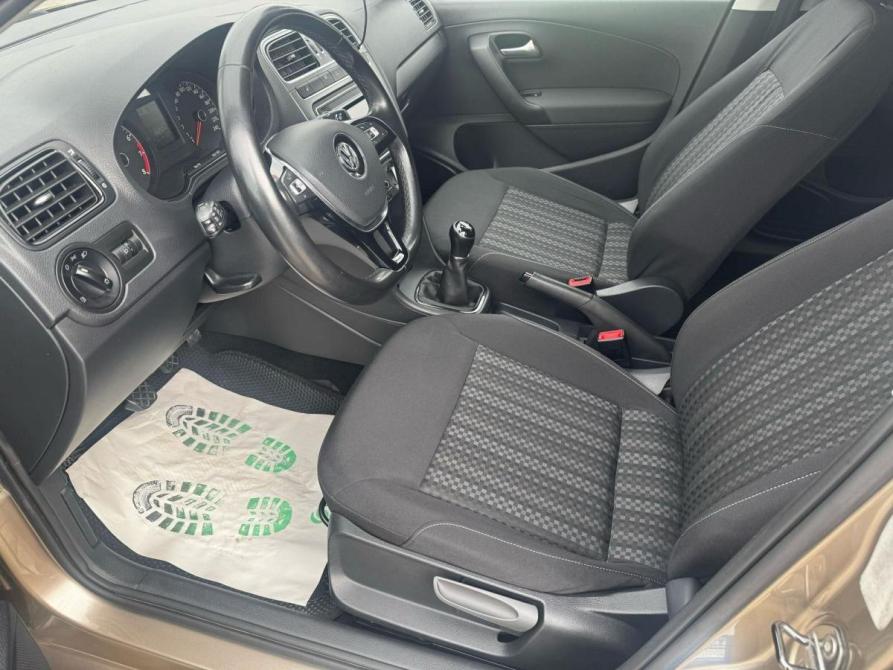 Volkswagen Polo V Рестайлинг Астрахань  - изображение 12