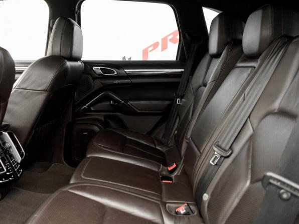 Porsche Cayenne II (958) с пробегом 2012 года, цена 2 100 000 рублей, 230911 км, внедорожник, Автокод Объявления