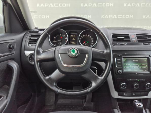 Skoda Yeti I с пробегом 2013 года, цена 998 000 рублей, 136128 км, внедорожник, Автокод Объявления