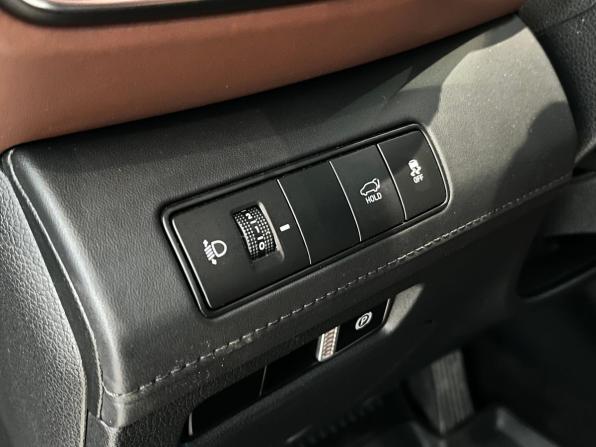 Hyundai Santa Fe IV Рестайлинг с пробегом 2022 года, цена 4 099 000 рублей, 72508 км, внедорожник, Автокод Объявления
