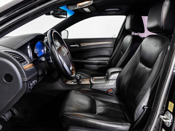 Chrysler 300C II с пробегом 2012 года, цена 1 399 000 рублей, 141397 км, седан, Автокод Объявления