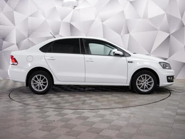 Volkswagen Polo V Рестайлинг с пробегом 2016 года, цена 1 295 000 рублей, 79000 км, седан, Автокод Объявления