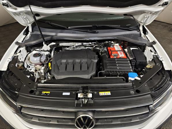 Volkswagen Tiguan II Рестайлинг с пробегом 2021 года, цена 3 680 000 рублей, 15900 км, внедорожник, Автокод Объявления