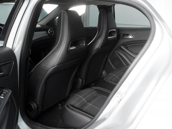 Mercedes-Benz GLA I (X156) с пробегом 2015 года, цена 2 459 000 рублей, 134793 км, внедорожник, Автокод Объявления