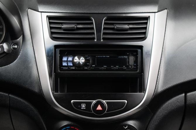 Hyundai Solaris I Рестайлинг с пробегом 2014 года, цена 749 000 рублей, 214021 км, седан, Автокод Объявления