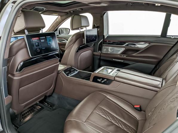 BMW 7 серии VI (G11/G12) с пробегом 2017 года, цена 3 720 000 рублей, 117899 км, седан, Автокод Объявления