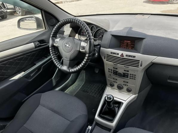 Opel Astra H Рестайлинг с пробегом 2007 года, цена 316 000 рублей, 285677 км, седан, Автокод Объявления