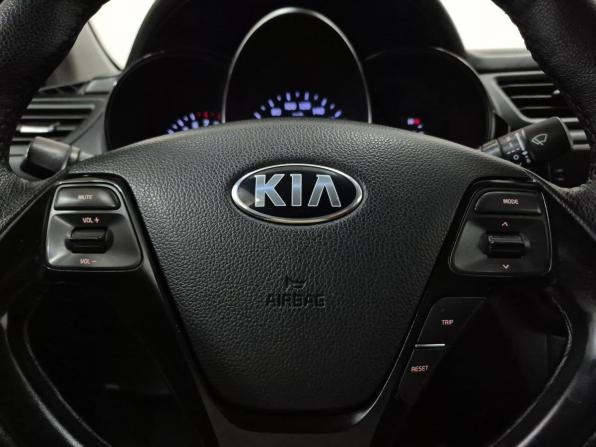 Kia Rio III Рестайлинг с пробегом 2015 года, цена 900 000 рублей, 164455 км, седан, Автокод Объявления