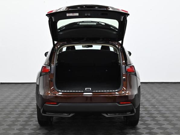 Lexus NX I с пробегом 2016 года, цена 2 399 000 рублей, 110000 км, внедорожник, Автокод Объявления