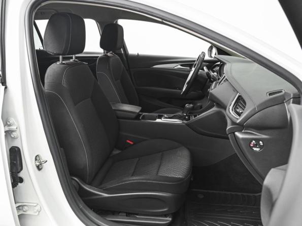 Opel Insignia II с пробегом 2018 года, цена 1 588 650 рублей, 124424 км, универсал, Автокод Объявления