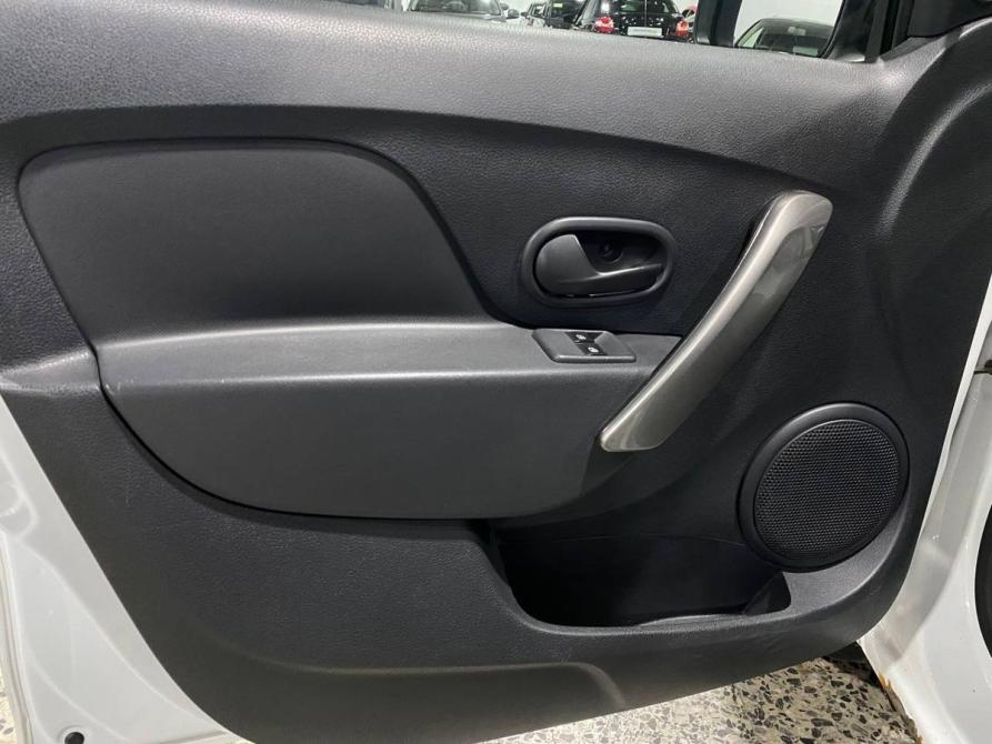 Renault Sandero II Санкт-Петербург  - изображение 8