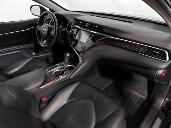 Toyota Camry VIII (XV70) с пробегом 2020 года, цена 2 690 000 рублей, 103324 км, седан, Автокод Объявления