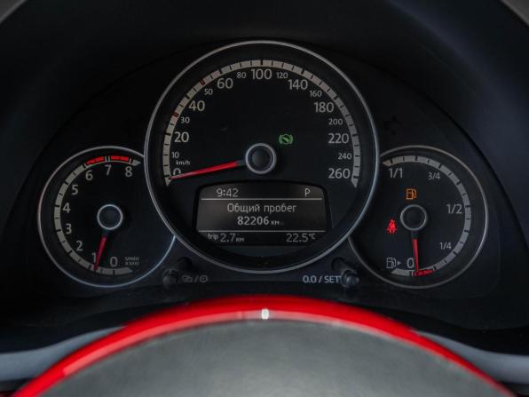Volkswagen Beetle II (A5) с пробегом 2013 года, цена 1 245 000 рублей, 82206 км, хэтчбек, Автокод Объявления