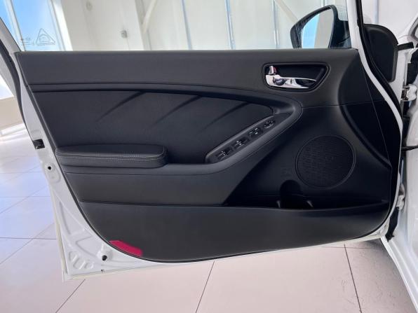 Kia Cerato III Рестайлинг (Classic) с пробегом 2017 года, цена 1 590 000 рублей, 97966 км, седан, Автокод Объявления