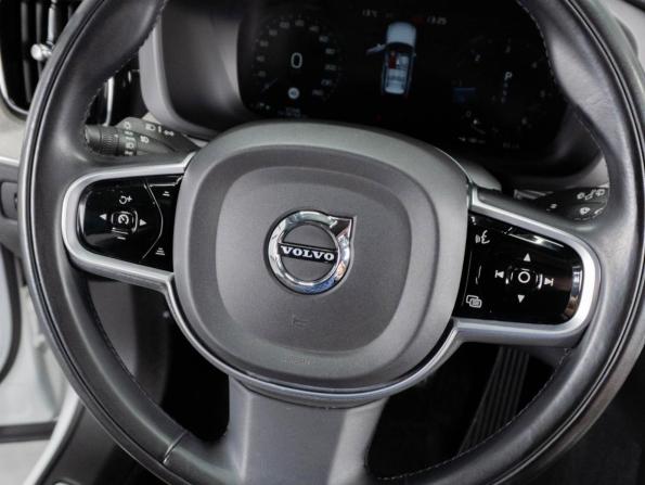 Volvo XC60 II с пробегом 2018 года, цена 4 240 000 рублей, 97208 км, внедорожник, Автокод Объявления