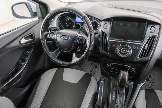 Ford Focus III с пробегом 2012 года, цена 899 000 рублей, 242313 км, хэтчбек, Автокод Объявления
