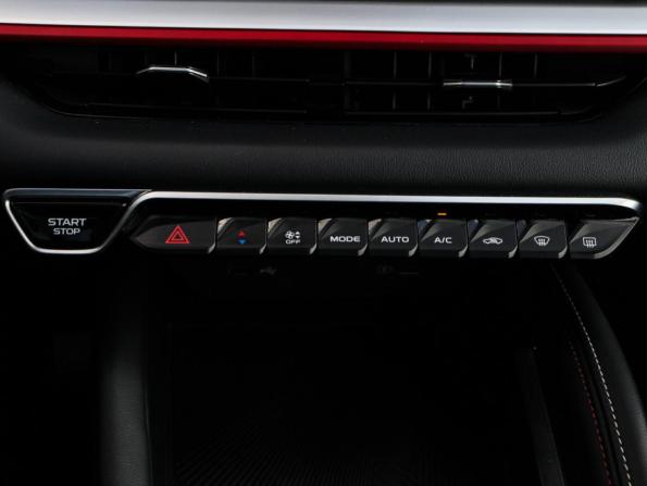 Geely Coolray I Рестайлинг с пробегом 2024 года, цена 2 190 000 рублей, 26054 км, внедорожник, Автокод Объявления