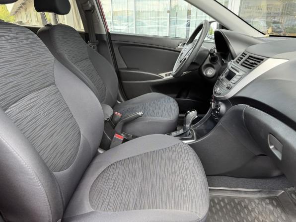 Hyundai Solaris I Рестайлинг с пробегом 2016 года, цена 950 000 рублей, 204000 км, хэтчбек, Автокод Объявления