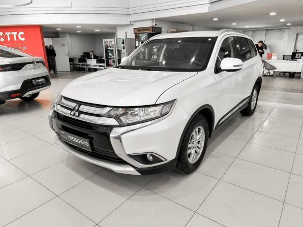 Mitsubishi Outlander III Рестайлинг 2 с пробегом 2016 года, цена 1 399 000 рублей, 236513 км, внедорожник, Автокод Объявления