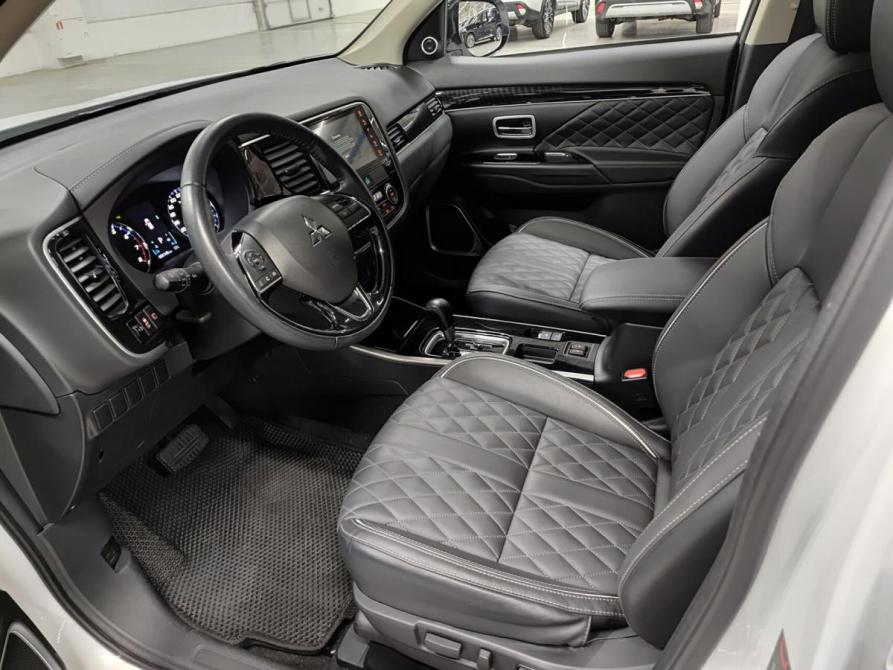 Mitsubishi Outlander III Рестайлинг 3 Казань  - изображение 20