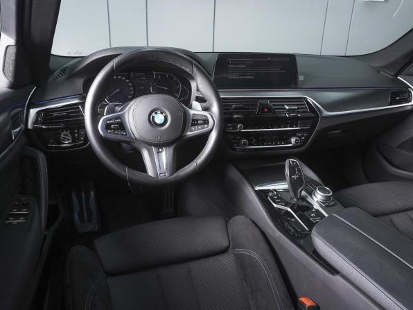 BMW 5 серии VII (G30/G31/G38) Рестайлинг с пробегом 2021 года, цена 5 190 000 рублей, 39392 км, седан, Автокод Объявления