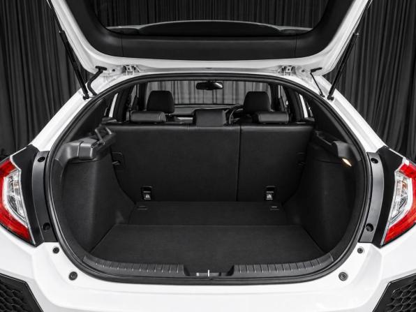 Honda Civic X с пробегом 2018 года, цена 2 089 000 рублей, 106156 км, хэтчбек, Автокод Объявления