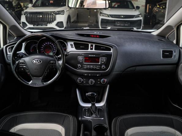 Kia Ceed II с пробегом 2015 года, цена 1 000 000 рублей, 166827 км, хэтчбек, Автокод Объявления