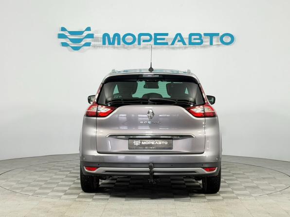 Renault Scenic IV с пробегом 2018 года, цена 1 760 000 рублей, 184899 км, компактвэн, Автокод Объявления