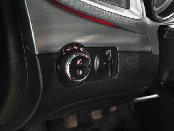 Opel Mokka I с пробегом 2014 года, цена 1 099 000 рублей, 83191 км, внедорожник, Автокод Объявления