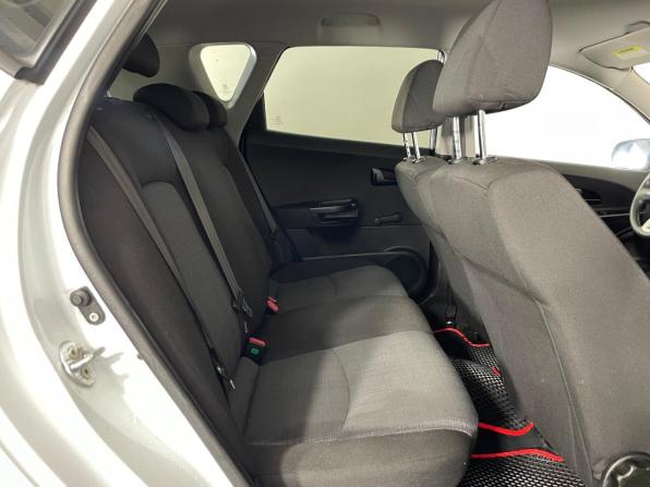 Kia Ceed I Рестайлинг с пробегом 2011 года, цена 678 000 рублей, 211183 км, хэтчбек, Автокод Объявления