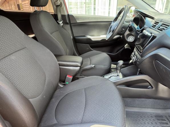 Kia Rio III с пробегом 2014 года, цена 1 085 000 рублей, 59160 км, хэтчбек, Автокод Объявления