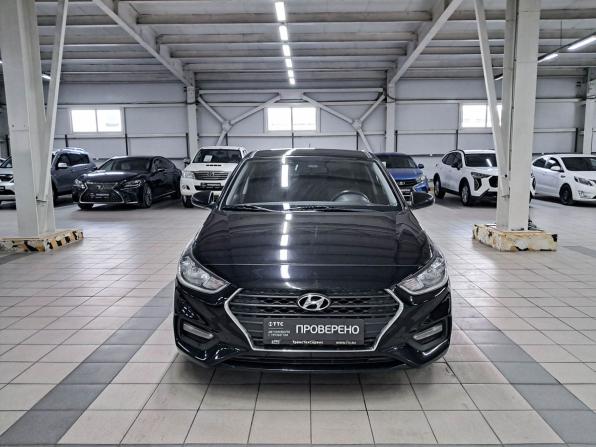 Hyundai Solaris II с пробегом 2017 года, цена 825 000 рублей, 239885 км, седан, Автокод Объявления