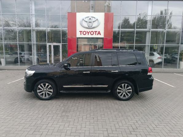 Toyota Land Cruiser 200 Series Рестайлинг 2 с пробегом 2018 года, цена 7 999 000 рублей, 83455 км, внедорожник, Автокод Объявления